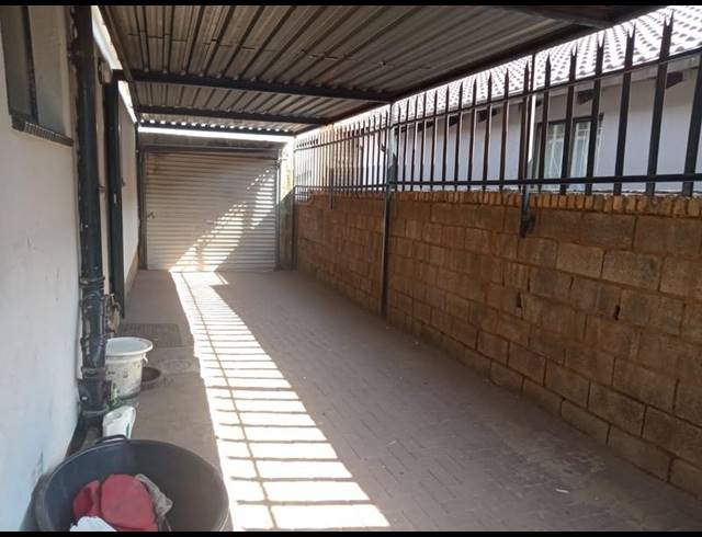 3 BEDROOM HOUSE FOR SALE IN CHIAWELO